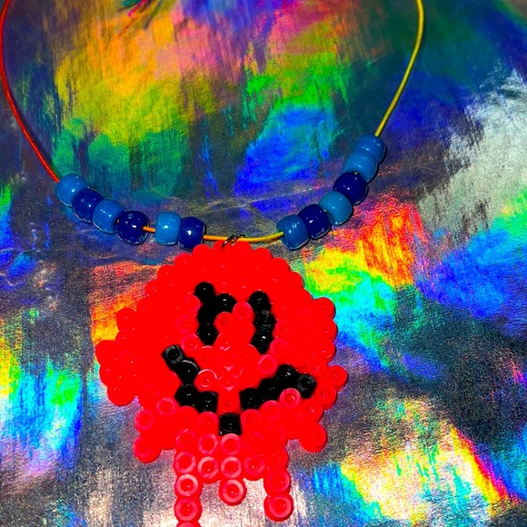 New Rave Necklace - Picture 4 of 11